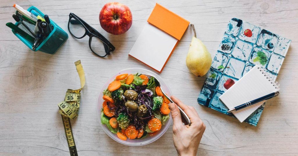 10 Effective Ways to Lose Weight Fast: Simplified Strategies for Quick Results