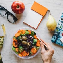 10 Effective Ways to Lose Weight Fast: Simplified Strategies for Quick Results
