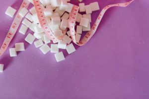 What are some wholesome choices for quick meals or consuming out whereas attempting to drop pounds?