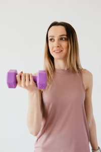 Is it higher to deal with physique measurements relatively than weight on the size for weight reduction progress?