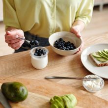 10 Delicious Superfoods to Incorporate into Your Daily Meals for Optimal Health 10 Delicious Superfoods to Incorporate into Your Daily Meals for Optimal Health